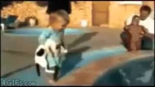 Bazen Ekti̇ği̇ni̇ Çok Hizli Bi̇çersi̇n