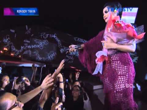 KRISDAYANTI - MENGHITUNG HARI // KONSER TRAYA KRISDAYANTI 22 MEI 2015
