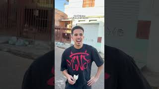 Qnd julgam o Livro pela capa… 😂