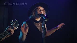 Download Lagu Sugar 'Cheerleader' / OMI (Acoustic Cover) Live Wedding Band Surrey - AliveNetwork.com MP3