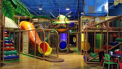 Crazy HUGE Indoor Playground With HUGE Slides HUGE Play Center Fun Baby Area Billy Beez