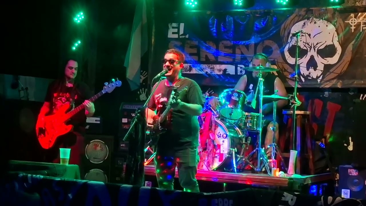 Fumanblues en vivo - versión - Con Elvira es otra cosa - Pappo - Sereno Bar