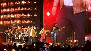 Entre Paréntesis - Shakira ft. Grupo Frontera (Estadio GNP, 27/03/25)