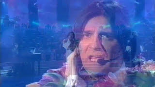 Video thumbnail of "Renato Zero - Più su (live Tutti gli Zeri del Mondo)"