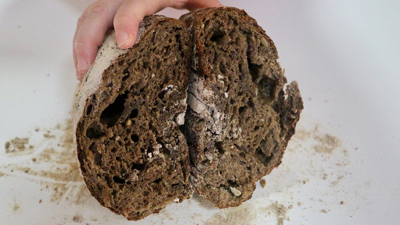 PANE NERO CON FARINA 7 CEREALI AD ALTA IDRATAZIONE 🥖 7  GRAIN BLACK BREAD