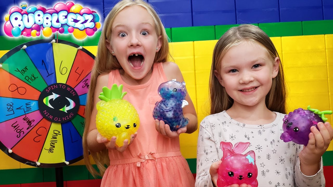 Mystery Wheel Challenge Opening Bubbleezz Squishy Toys!!