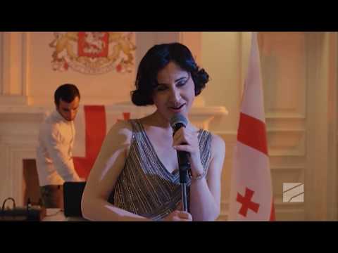 ლუნა უმღერის პრეზიდენტს/ Luna umgeris prezidents.