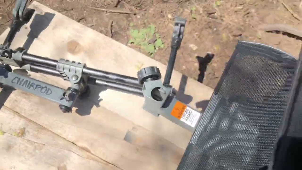 Explaining how the BOG chair pod is put together