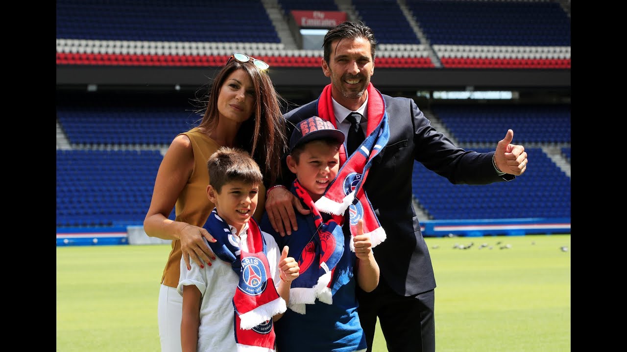 Gianluigi Buffon Arrives At Psg With Enthusiasm Of A Child