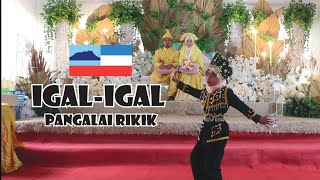 igal- igal | budak kecil pandai mengigal