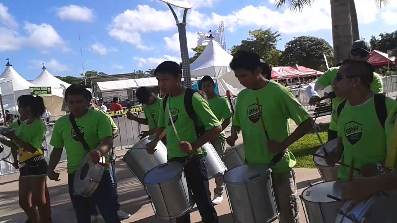 Batucada cozumel apoyando al deporte! - YouTube