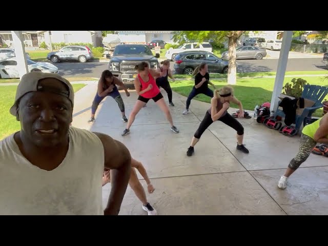 Tae Bo GO GET IT (30 Min Workout) class=