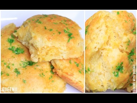 Cheesy Cheddar Garlic Butter Biscuits - Cooking with Queenii Rozenblad