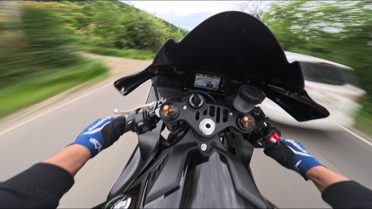 YZF R1 | What Could Be Better Than A Solo Ride?