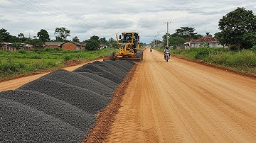 The Best Stage of Step Building Foundation Road Use MOTOR GRADER Leveling, Fresh Gravel