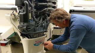 Suzuki Df200 Outboard Oil Change - Instructions In 60 Seconds