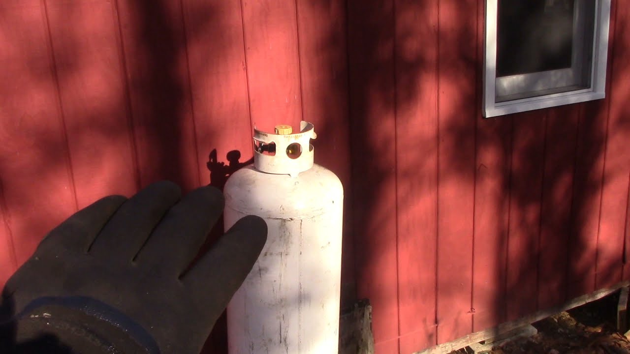 Автономный домик с проложенными газопроводами