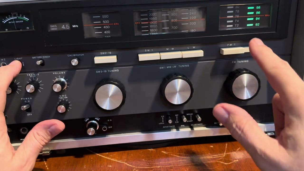 Sony CRF-230 - YouTube