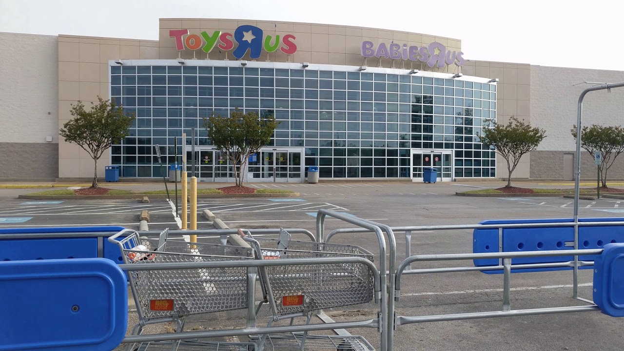 ABANDONED TOYS 'R' US WOLFCHASE GALLERIA MEMPHIS, TN AUGUST 2018. YouTube