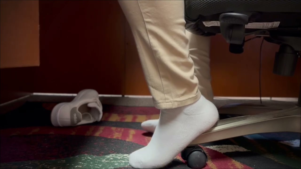 Adidas Sneakers X Vans Crew Socks (Act I)