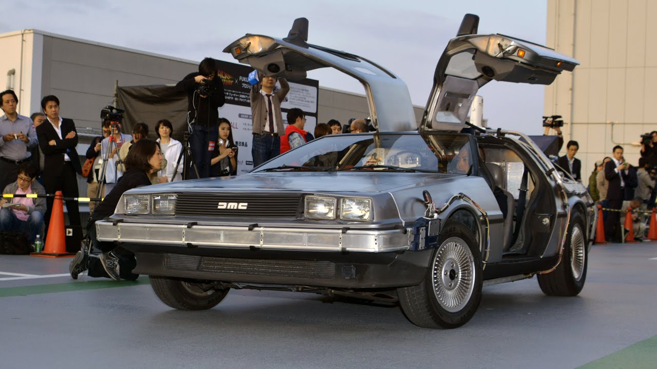 BACK TO THE FUTURE DeLorean Appears in JAPAN! on Oct 21st, 2015!