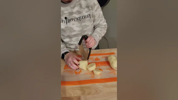 My favorite things: Crinkle Cutter