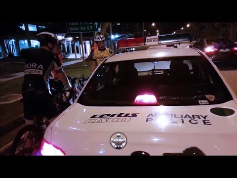 road trippin 31oct2018 10.30pm, Yishun Ave 1 towards Yishun dam cyclist vs cisco aux officers