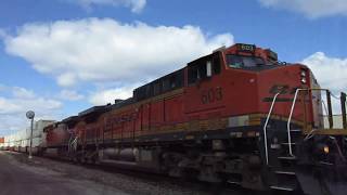 BNSF 603 (ex-ATSF) leads Dash 9 on SB stacktrain