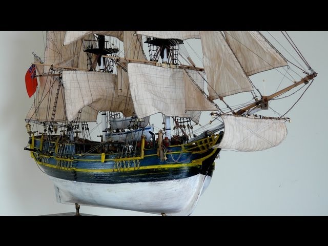 HMS BOUNTY MODEL SHIP