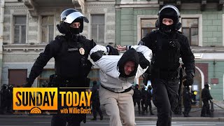 Over 730 Anti-Mobilization Protesters Arrested Across Russia