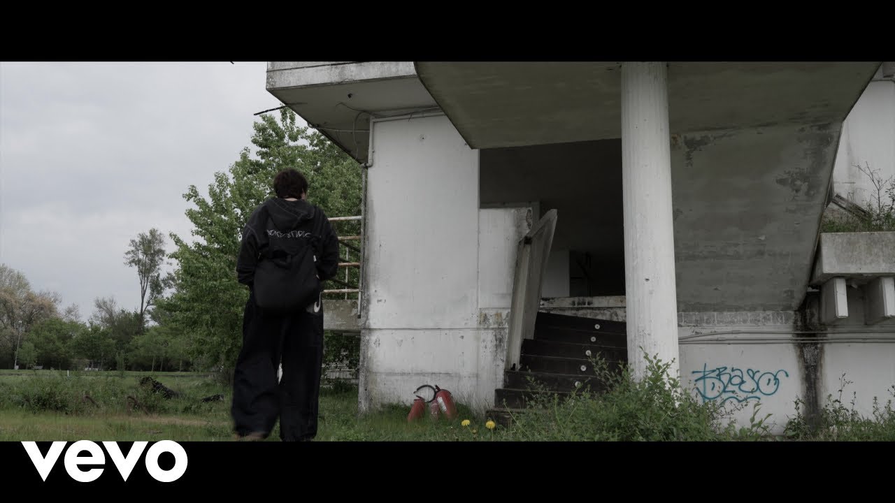 Obejrzyj Madame - COME STAI? (Visual) w YouTube Obejrzyj Madame - COME STAI? (Visual) w YouTube
