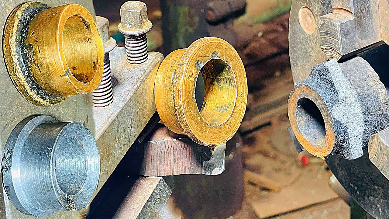 Amazing process of making Big Water Pump Seal Bosh on lathe machine