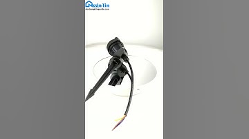 Đèn Led rọi sân vườn ngoài trời đế cấm Led ánh sáng vàng 5W 220V SV1502B Ngân Tin