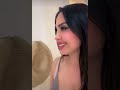 هند القحطاني بلبس مكشوف حرانه  وتستضيف صديقتها بالكبسه والقهوه السعوديه   