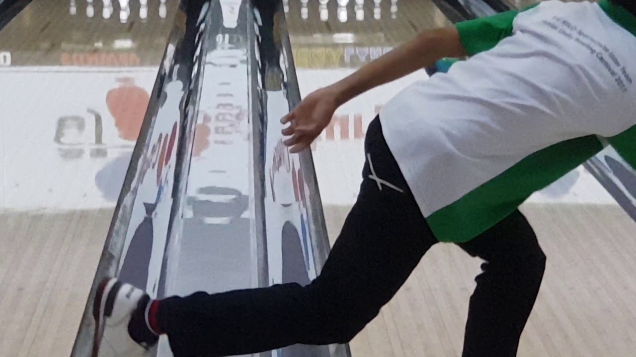 Ten pin Bowling # 0036 Amir Mehmood Practice section (Brunswick King Pin) 20180911 101621