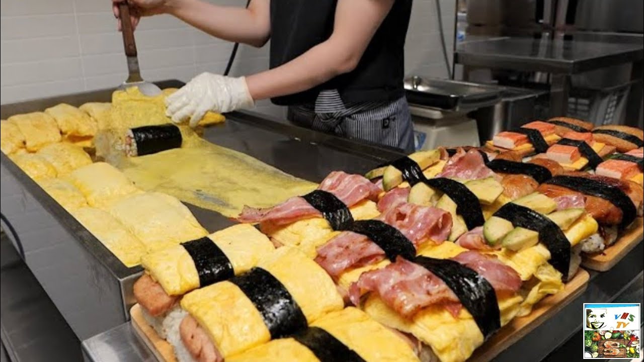 Корейская УЛИЧНАЯ Еда - Омлет с ЯИЧНЫМ Рулетом КИМПАБ и Рисовыми ...