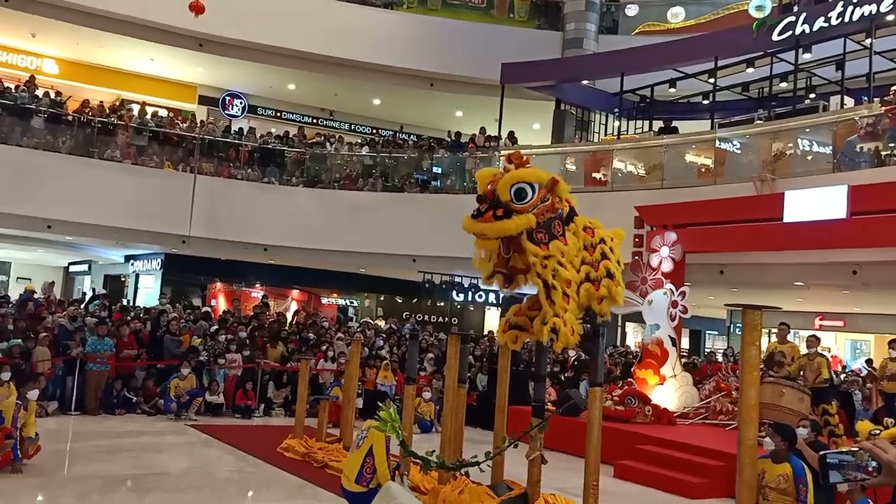 Barongsai Imlek 2023 at Cibinong City Mall