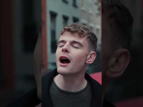 ‘fade’ is out now 🗽💚