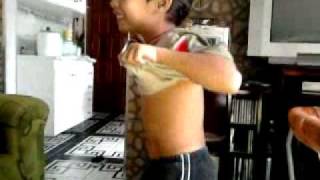 Cauâ dançando rebolation
