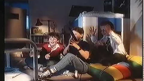 Sinclair ZX Spectrum Plus 2 Action Pack Keep On Running advert 1989