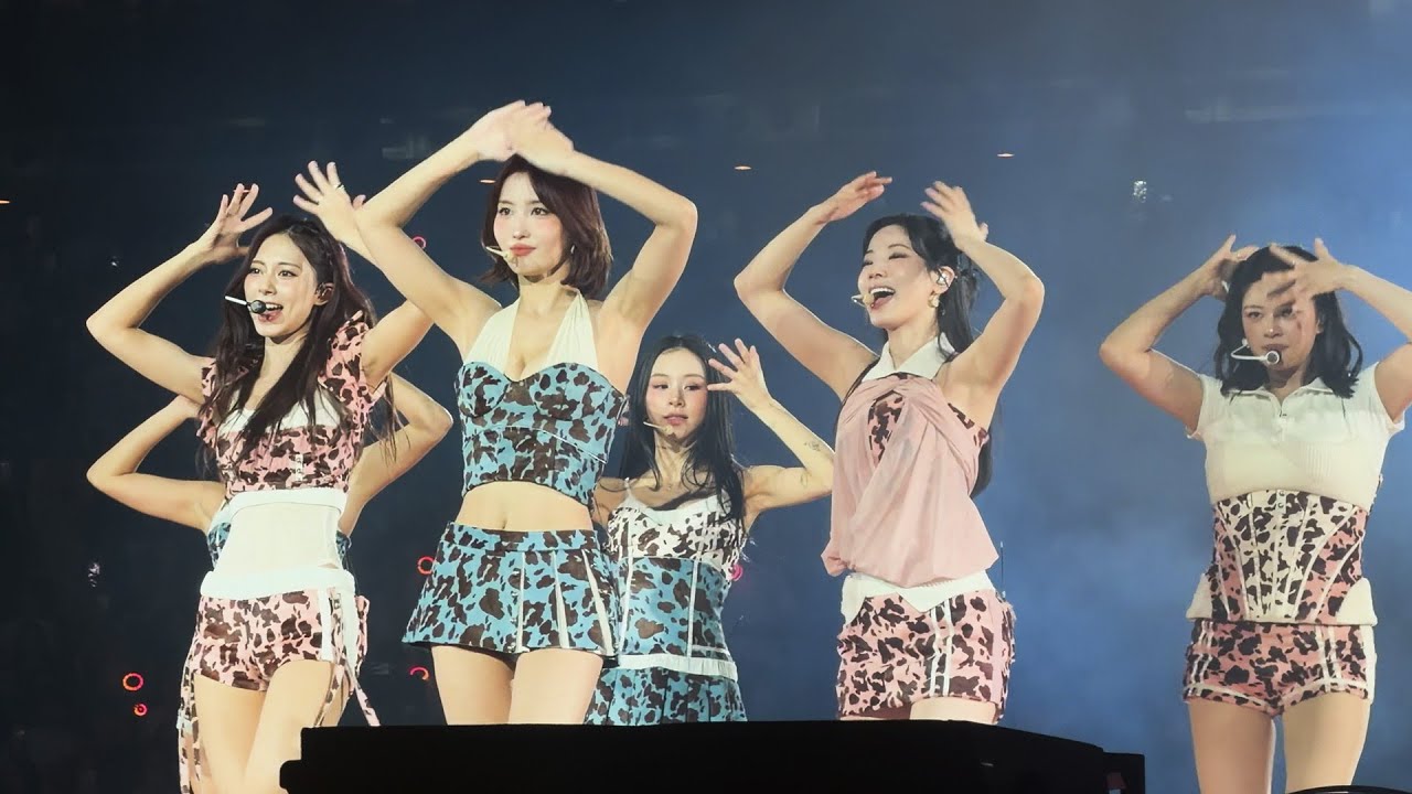 [4K] 251012 TWICE - FEEL SPECIAL + ONE SPARK | TWICE TIF WORLD TOUR IN SINGAPORE DAY 2