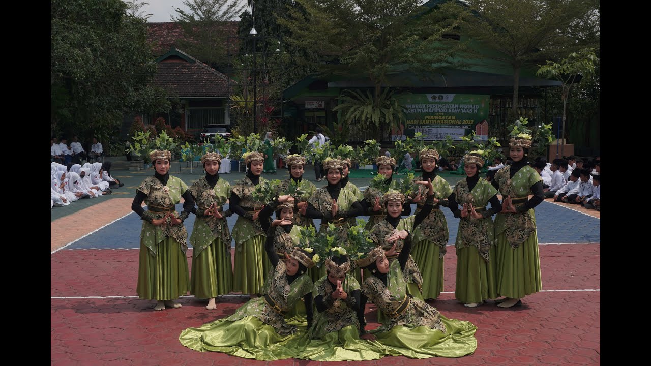 TARI ZAPIN HARI SANTRI NASIONAL MTsN 4 TULUNGAGUNG