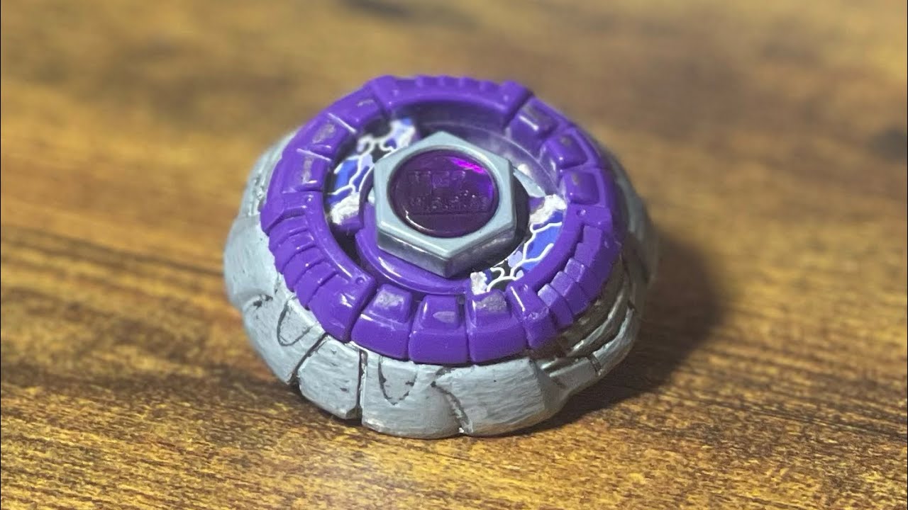 Toupie Beyblade Hasbro Metal Fury – BB-122 Bakushin Susanow – Neuf