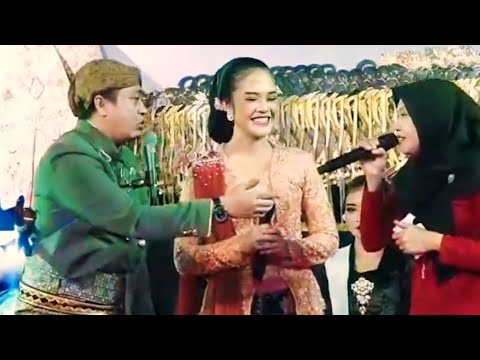 Kaluzhskayadagi erotik massaj saloni Katta ozbek mushukining surati