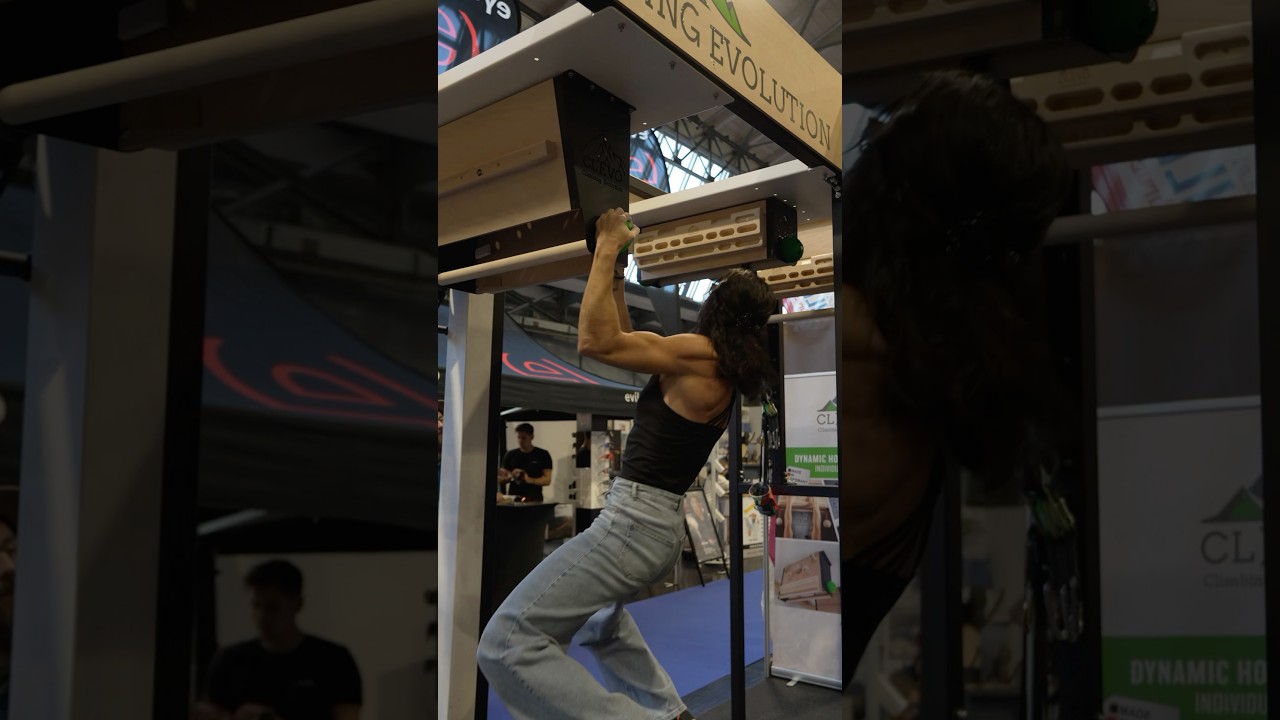 Through the climbing jungle on our modules! 👀