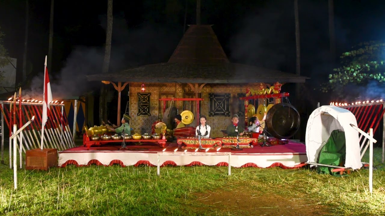 FLS2N 2023 KREATIVITAS MUSIK TRADISIONAL SMP NEGERI 1 SIDAREJA KABUPATEN CILACAP