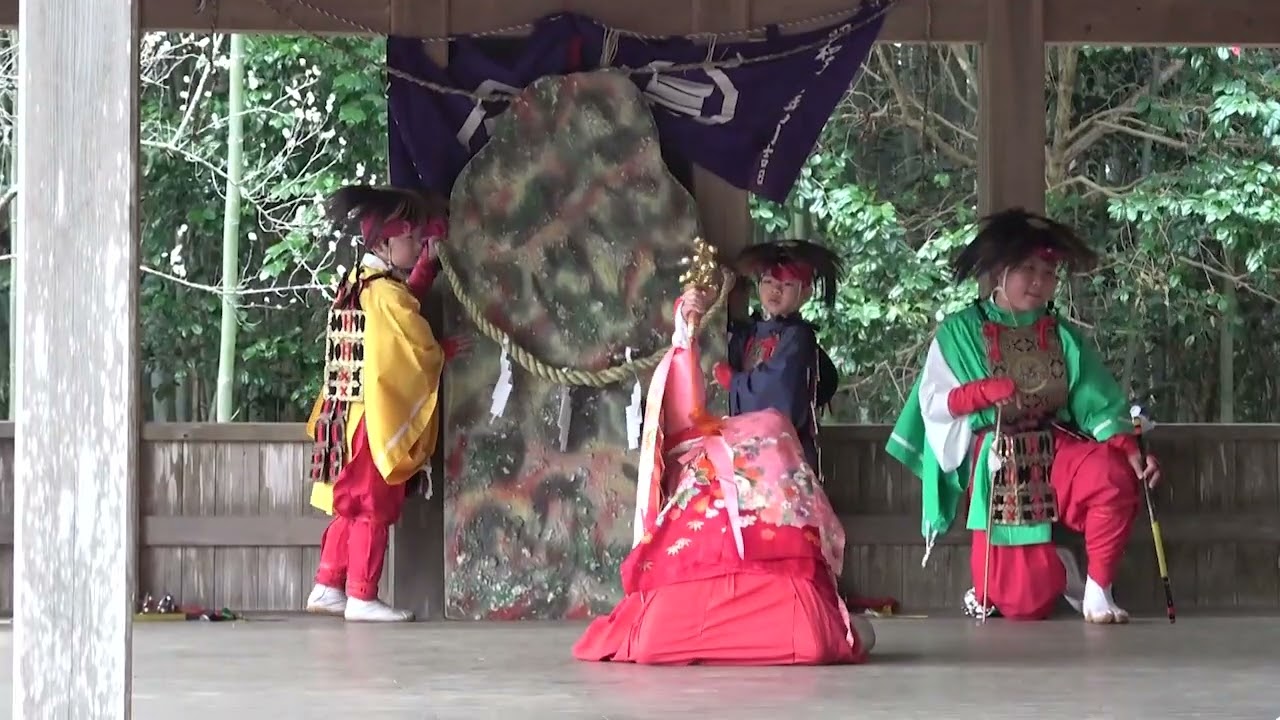 神楽舞 岩戸開き 小池原神楽 (於)吉野梅園 梅まつり 梅ノ木天満社