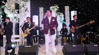 donnie sibarani ex Ada band - Aku Untukmu || Live Wedding Gig