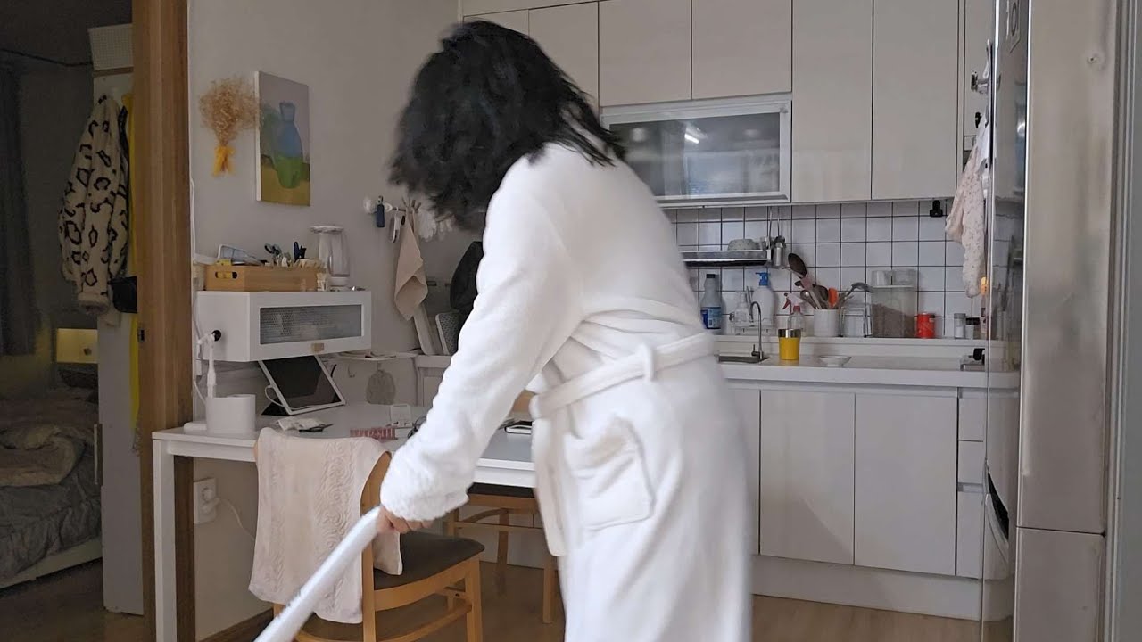 심심하면 시골 읍내 빵집가서 커피마셔요