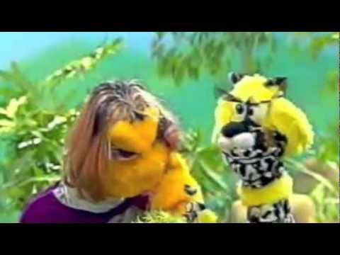 مسلسل حواديت شلة اصحاب 